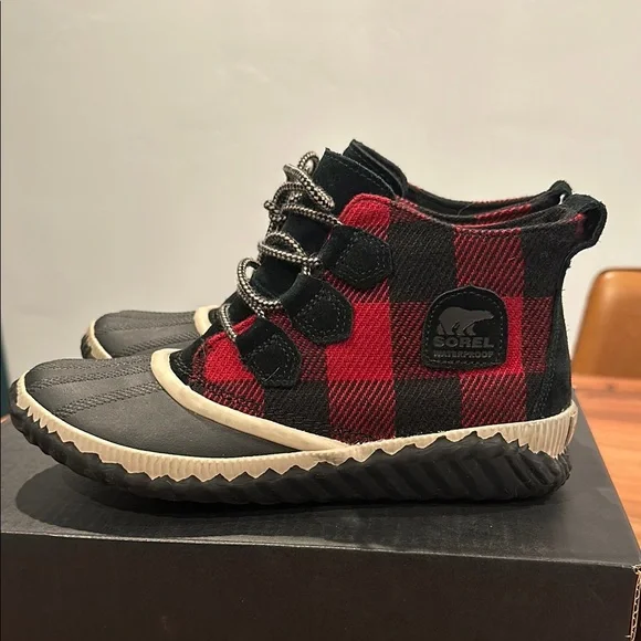Sorel Womens Red/Black Plaid Waterproof Out N About Boots - Picture 6 of 8